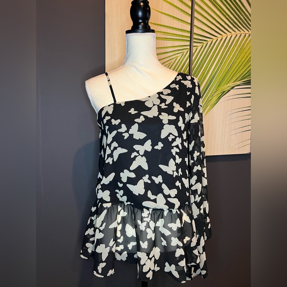 Cecico One Shoulder Butterfly Top